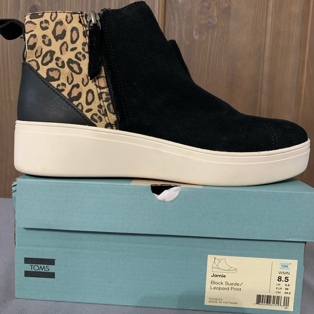Tom’s suede and leopard high top bootie
